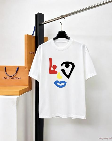 好感度アップ お手頃価格でGET 最新2026LOUIS VUITTONブランド コピー 安心半袖Tシャツ 0 