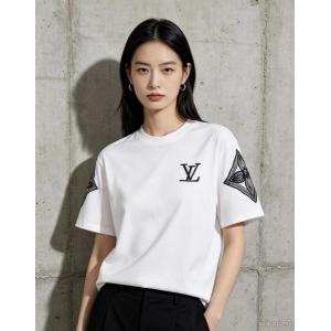 最安値 可愛いデザイン 最高に人気商品!LOUIS VUITTON半袖Tシャツブランド コピー 着払い
