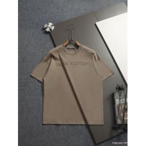 高級感ある大人の しなやかな 抜群の存在感半袖TシャツLOUIS VUITTONコピー 商品 販売