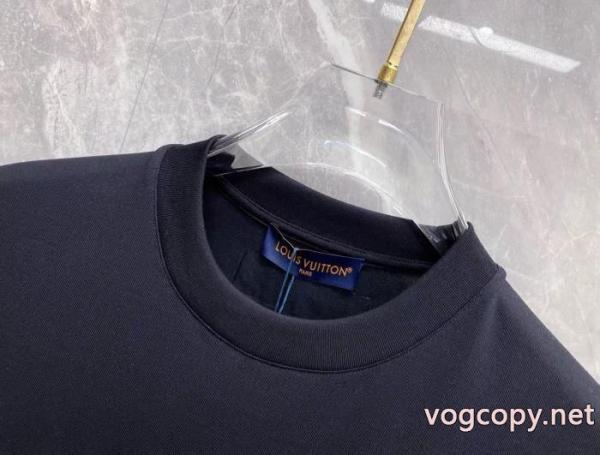 半袖Tシャツ今季流行り 最新☆大人気☆話題沸騰 2026大活躍LOUIS VUITTONブランド 通販 激安 2