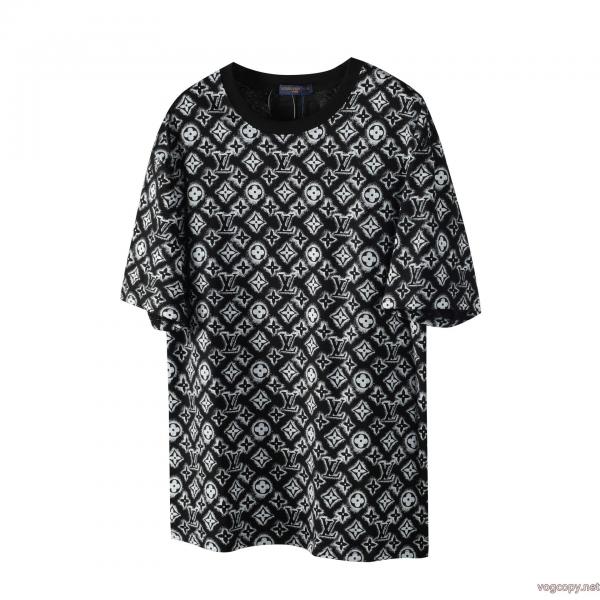 LOUIS VUITTONブランド レプリカ最前線2026 大人っぽく着こなせる オススメ新作商品半袖Tシャツ 0