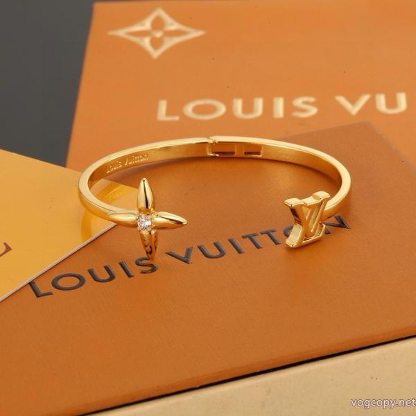 世界中で爆発的人気 便利な定番アイテム 早者勝ちコピー ブランド 優良LOUIS VUITTONブレスレット 0