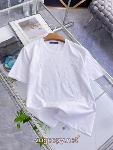 コピー ブランド 販売2026年夏最新作 抜け感のあるスタイルが完成 お買い得新作LOUIS VUITTON半袖Tシャツ 3