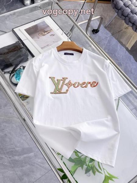 コピー 品 ブランドLOUIS VUITTON目玉商品 大好評 再入荷が嬉しい半袖Tシャツ 5