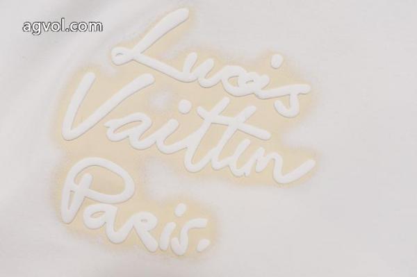 新作セール価格で 人気定番セール 優秀なアイテムブランド コピー 販売 店LOUIS VUITTON半袖Tシャツ 2