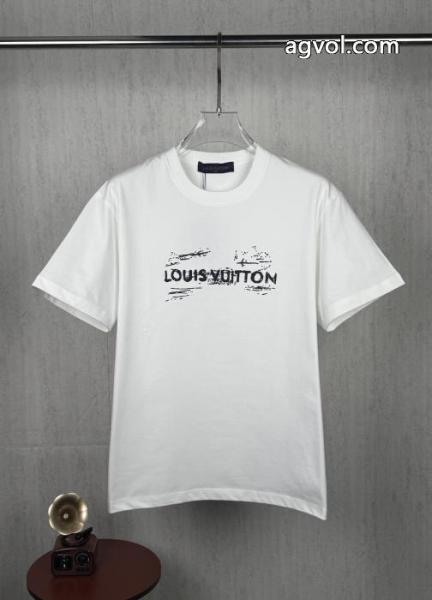 新品保証 海外限定モデル 高レビューアイテムLOUIS VUITTON半袖Tシャツコピー ブランド 通販 2