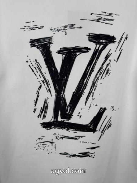 新品保証 海外限定モデル 高レビューアイテムLOUIS VUITTON半袖Tシャツコピー ブランド 通販 4
