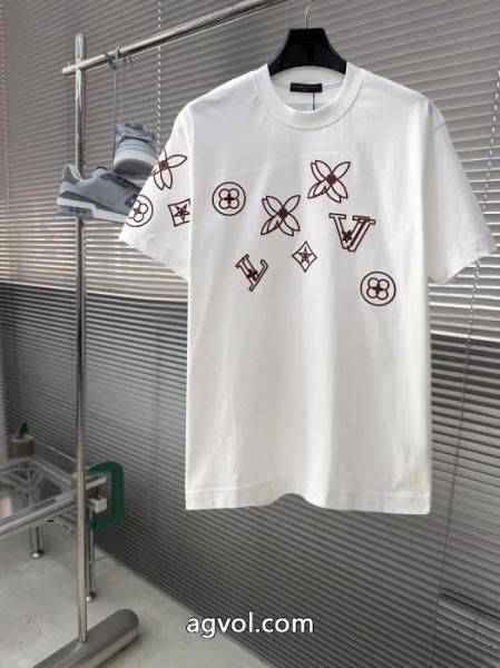半袖Tシャツお手頃価格で人気商品 超目玉 抜け感や着心地重視偽 ブランド 通販LOUIS VUITTON 4