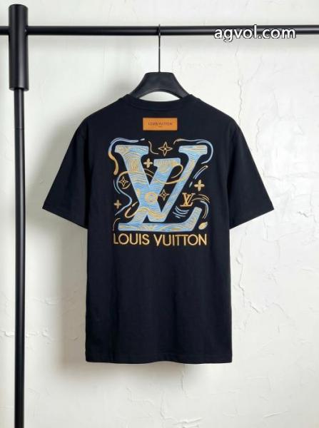 定番素敵 雑誌掲載アイテム 機能性抜群!LOUIS VUITTONコピー 商品 通販半袖Tシャツ 1