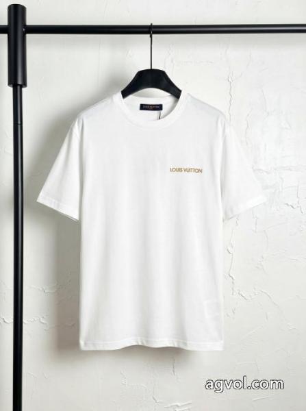 定番素敵 雑誌掲載アイテム 機能性抜群!LOUIS VUITTONコピー 商品 通販半袖Tシャツ 4