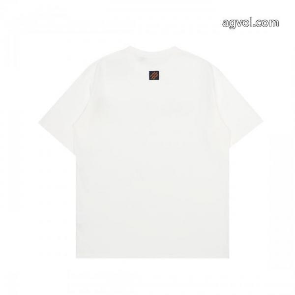 半袖Tシャツ偽物 ブランド 販売送料無料人気 最安値に挑戦 品のよさを感じさLOUIS VUITTON 3