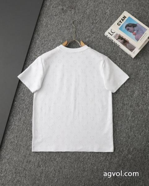 LOUIS VUITTON半袖Tシャツ2026限定 男女兼用に人気 人気シリーズ 安心な品質スーパー コピー 通販 優良 4