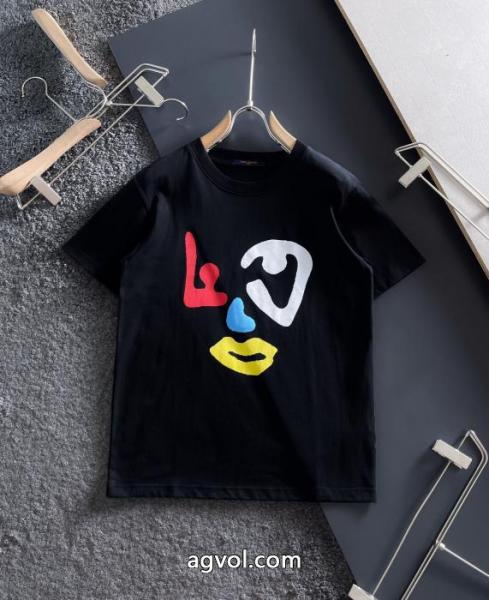 ブランド フェイク半袖TシャツLOUIS VUITTON流行り デザイン性の高い 2026季超人気 3