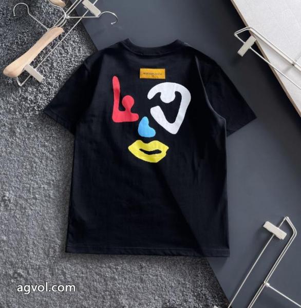 ブランド フェイク半袖TシャツLOUIS VUITTON流行り デザイン性の高い 2026季超人気 4