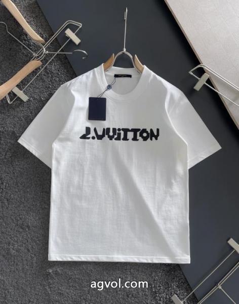 実用的 お手頃価格で人気商品 2026年夏 人気ルイ ヴィトン半袖Tシャツ偽物 ブランド 激安 2