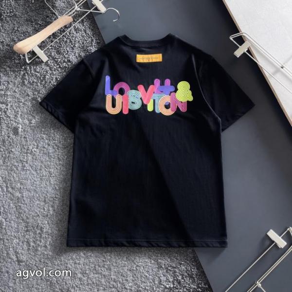LOUIS VUITTON個性派 2026人気新色が登場 使い勝手のよさが魅力半袖Tシャツブランド フェイク 5