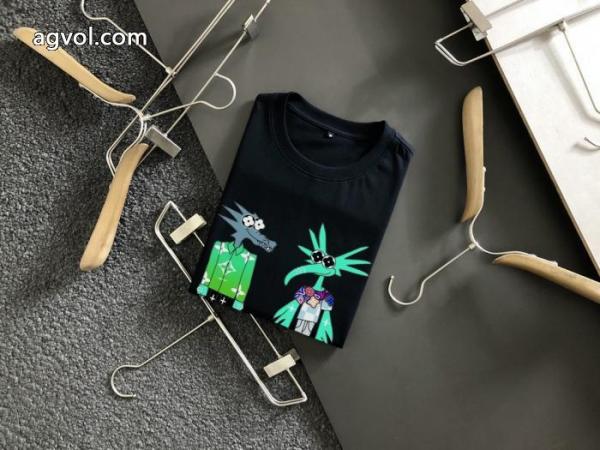 偽 ブランド 販売LOUIS VUITTON雑誌掲載のアイテム 海外直送 2026超人気の最新作半袖Tシャツ 1