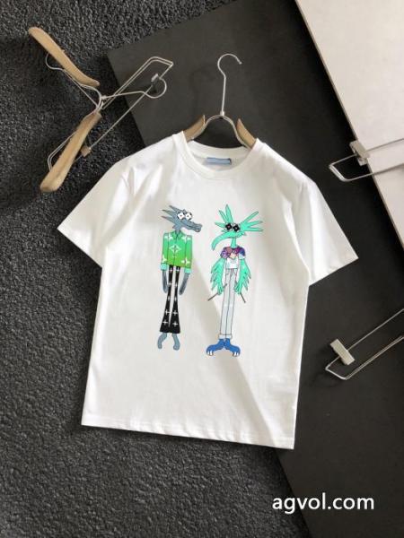偽 ブランド 販売LOUIS VUITTON雑誌掲載のアイテム 海外直送 2026超人気の最新作半袖Tシャツ 3