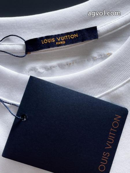最終数量限り! 新品本物 気に入った商品スーパー コピー ブランド半袖TシャツLOUIS VUITTON 4