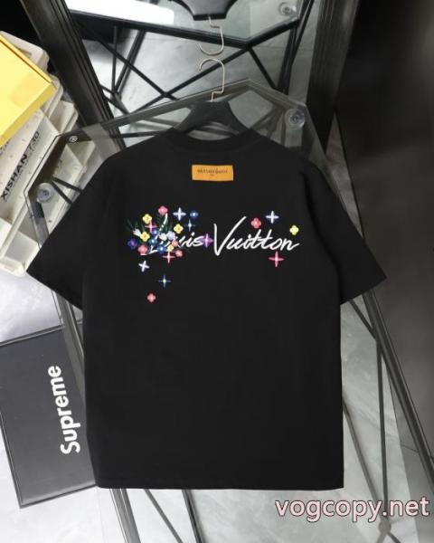 今年っぽくNEWファッション 新作限定 人気沸騰中 都会的な印象のスタイルコピー 品 販売LOUIS VUITTON半袖Tシャツ 1