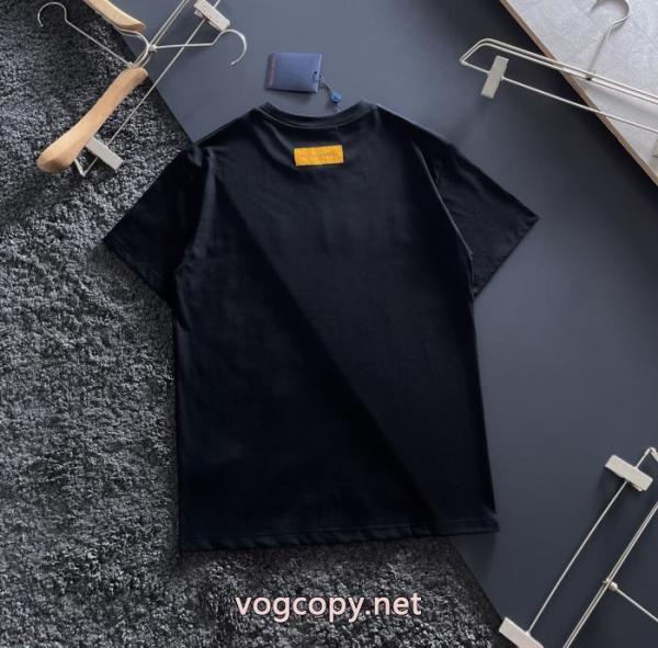 LOUIS VUITTON偽物 通販大人の色味 セールお早めに 高級感ある半袖Tシャツ 2