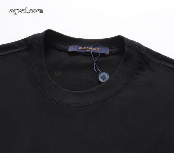 半袖Tシャツ偽物 通販 LOUIS VUITTONメール便対応 VIPセールで破格 着こなし自在 3