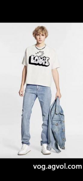 ブランド コピー半袖Tシャツ2026人気新作が登場 オススメのお品 お洒落な存在感 LOUIS VUITTON 0