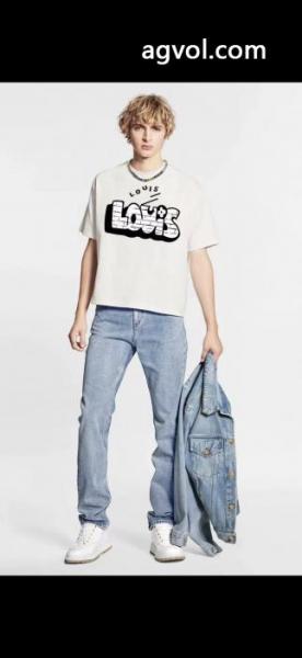 ブランド コピー半袖Tシャツ2026人気新作が登場 オススメのお品 お洒落な存在感 LOUIS VUITTON 4