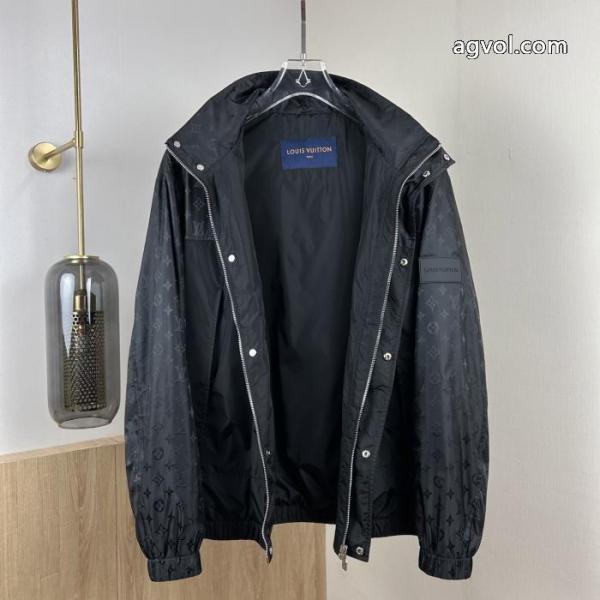 コート魅力的な 注目されている新品 上品ですっきり、好感度抜群LOUIS VUITTONブランド 偽物.. 2
