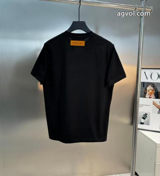 偽 ブランド 販売LOUIS VUITTON半袖Tシャツ最高級 キュートさ満点 お洒落自在 1