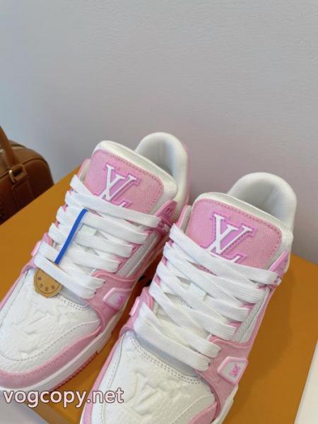 最新のアイテム 大人っぼい ストリート系スニーカーブランド コピー 優良店LOUIS VUITTON.. 2