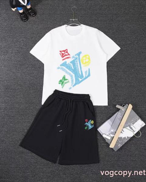 ブランド レプリカSALE多色 大人の定番 今っぽいスタイルに決まるセットLOUIS VUITTON. 0