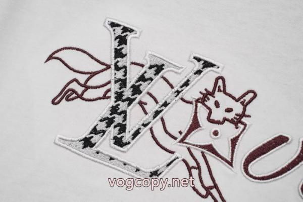 ブランド 偽物LOUIS VUITTON2026ss トレンド 心惹かれるスタイル 今、大人のお洒落に半袖Tシャツ 4