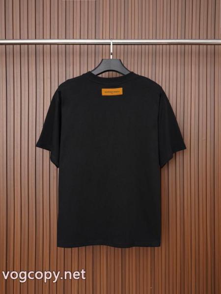 半袖Tシャツ高級感溢れる 最新で男性にもお勧め これは欲しいスーパー コピー メンズLOUIS VUITTON 2