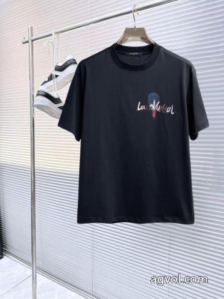 通販 ブランド着心地良く 2026季節限定 憧れブランドルイ ヴィトン半袖Tシャツ 2