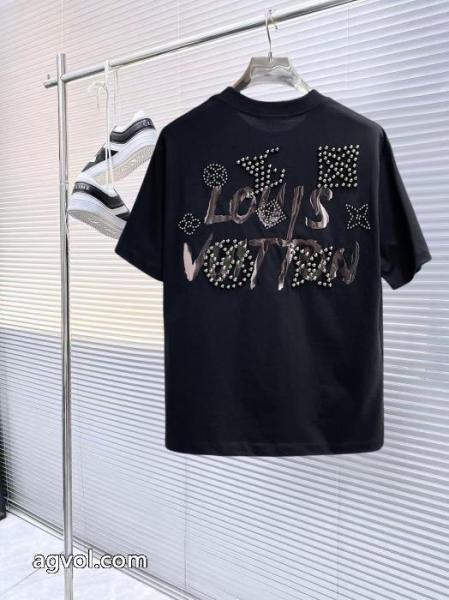 好印象をゲット クリスマスコフレ2026 激安大特価定番人気コピー ブランド 通販 安心LOUIS VUITTON半袖Tシャツ 2