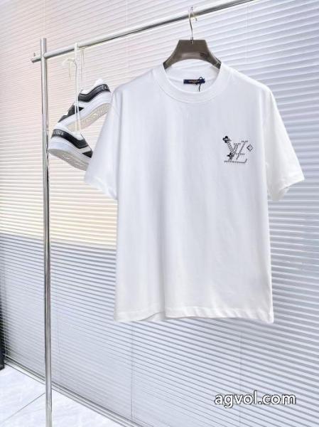 好印象をゲット クリスマスコフレ2026 激安大特価定番人気コピー ブランド 通販 安心LOUIS VUITTON半袖Tシャツ 4