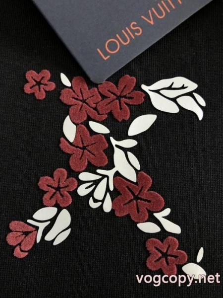 2026スーパーコピーLOUIS VUITTON格安*出品*新品 上品さ漂う シックな色合い半袖Tシャツ 5 