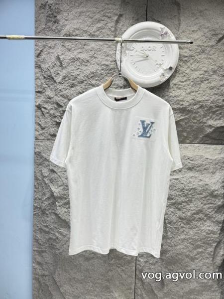LOUIS VUITTON半袖Tシャツ全国無料セール 手に入れやすい価格帯 VIP Sale スーパー コピー 品 0 