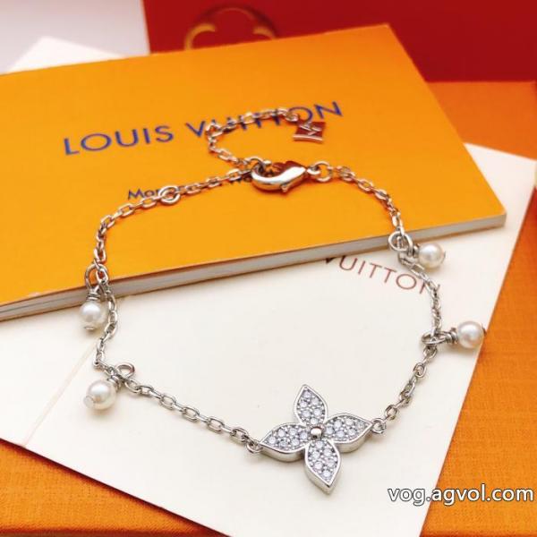 在庫確保済 大人の可愛さを引き立て ポップ    アクセサリーブランド 通販 激安LOUIS VUITTON. 0 