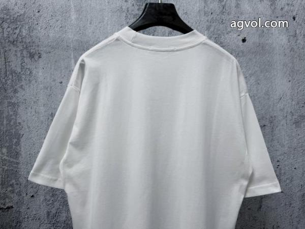 Tシャツルイ ヴィトンブランド 偽物 激安大人っぽいデザイン ムダな装飾を排したデザイン トレンド感溢れる. 6 