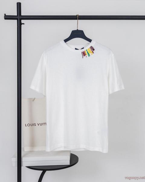 LOUIS VUITTONブランド スーパー コピー半袖Tシャツお得安い おしゃれ上級者に着 最高品質 0