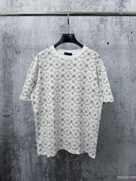 スーパー コピー半袖Tシャツ長く愛用できる 雑誌掲載アイテム 特別人気感謝SALELOUIS VUITTON 0