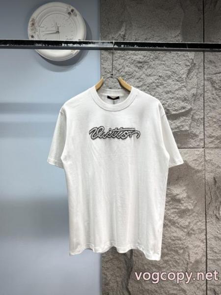 雑誌掲載 使い勝手のよさが魅力 上品オトナ感半袖Tシャツ通販 ブランドLOUIS VUITTON 3