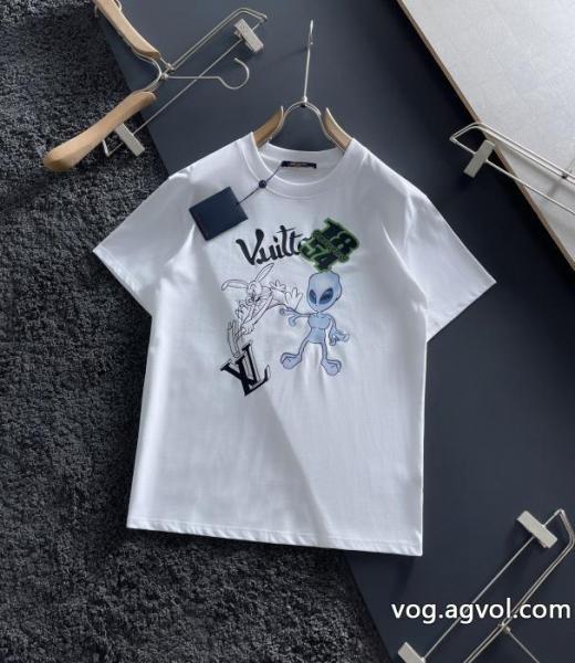半袖Tシャツブランド コピー 通販LOUIS VUITTON大特価 新作限定 高級感ある 北欧ブランド 0