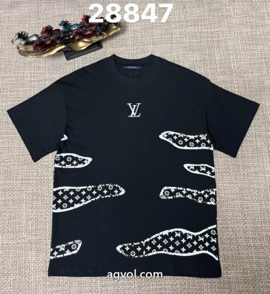 LOUIS VUITTON半袖Tシャツ格上げ! 春季超人気アイテム 年末年始はセールブランド 通販店 1