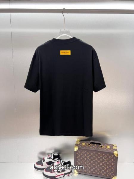 洗練デザイン 良好品 人気定番得価LOUIS VUITTON半袖Tシャツブランド 品 スーパー コピー 5