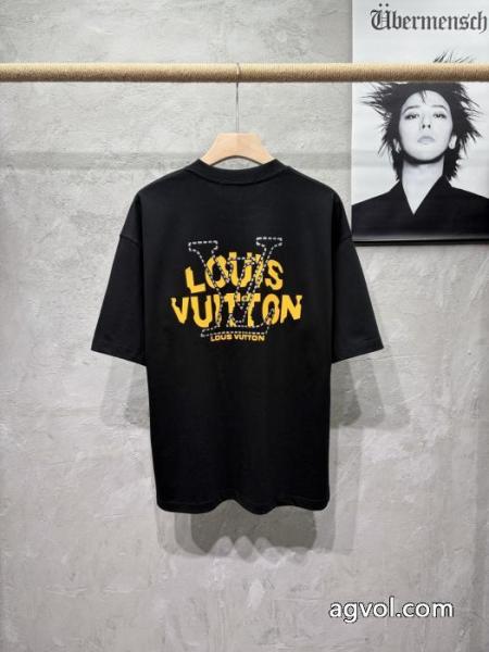 激安 ブランド数量限定販売 激安通販限定商品 今年の2026は最安値半袖TシャツLOUIS VUITTON 5 