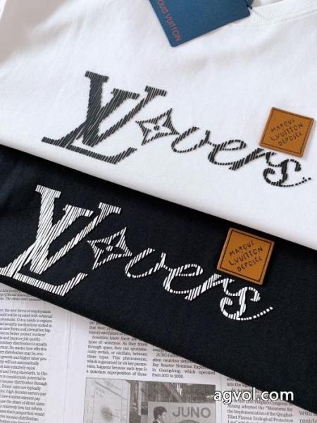 ルイ ヴィトン人気急上昇中 2026 今季超人気新作登場コピー 商品 販売半袖Tシャツ 1