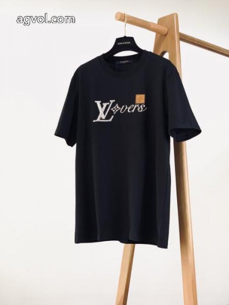 ルイ ヴィトン人気急上昇中 2026 今季超人気新作登場コピー 商品 販売半袖Tシャツ 5